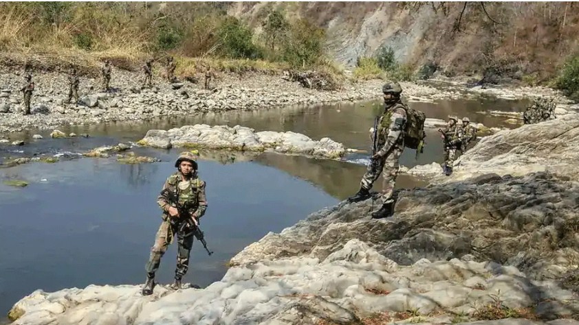 China not de-escalating situation at LAC, no movement seen in past one week in Finger 5, Pangong Lake: Report