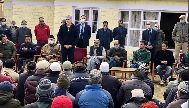 J-K parties reject govt assertion that farm land won''t be transferred to people from outside UT