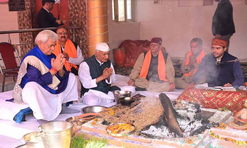 Lt Governor pays obeisance at Shri Martand Surya Temple, Paloura, Jammu