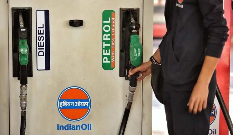 Petrol, Diesel price may be cut by up to Rs 10 in coming days, say sources