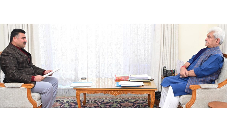 President, All J&K Panchayat Conference calls on Lt Governor