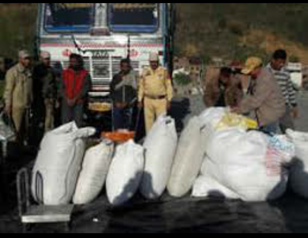 400 Kgs poppy straw recovered by SOG from Kashmir registered truck  