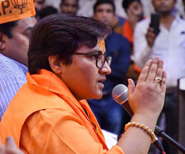 BJP MP Pragya Thakur files complant against Spicejet over alleged misbehavior and seat allotment 