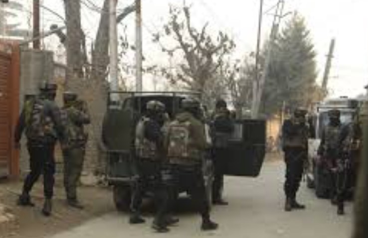 J&K: One LeT terrorist killed in encounter with security forces in Shopian