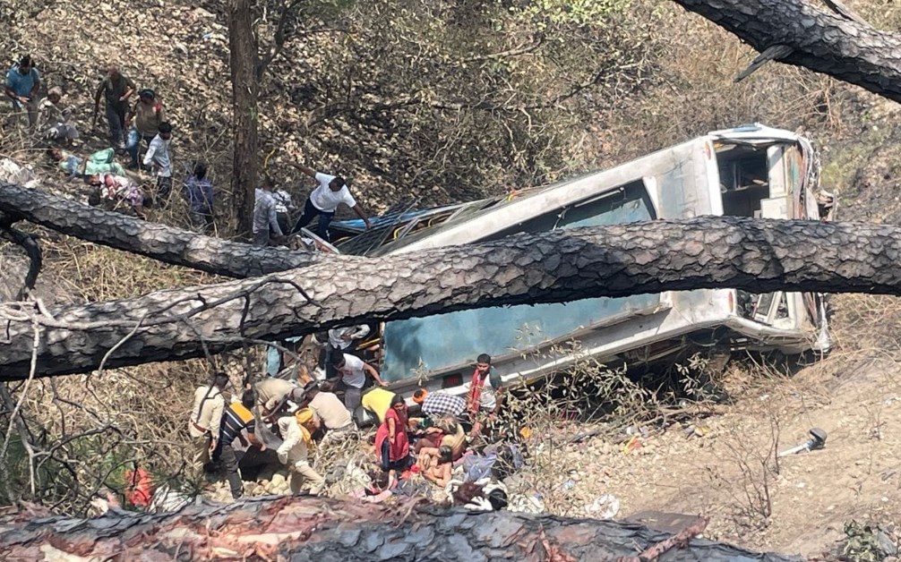 7 dead, 28 injured as bus rolls down in deep gorge in Akhnoor