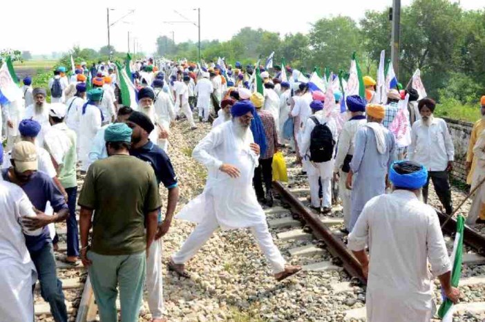 Farmers' protest continues, nationwide ‘Rail Roko’ called on March 10