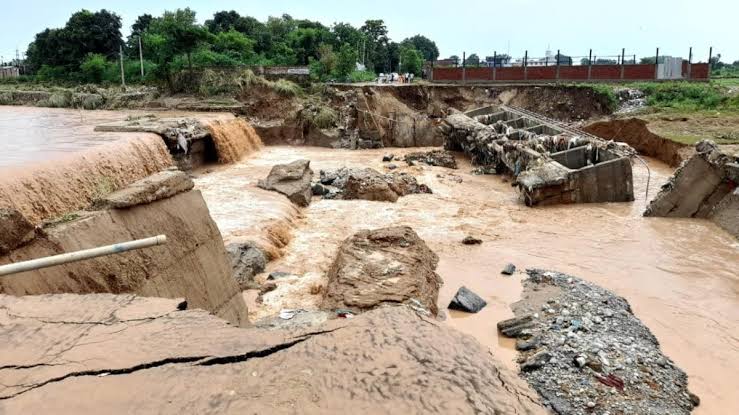 35-year old dies, Bridge Collapse as rains wreck havoc in Jammu 