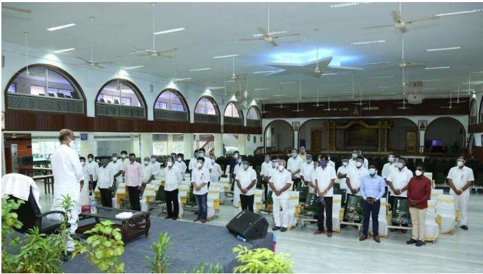Rajinikanth says ‘districts secretaries with me, will announce my decision soon’ on his next political move