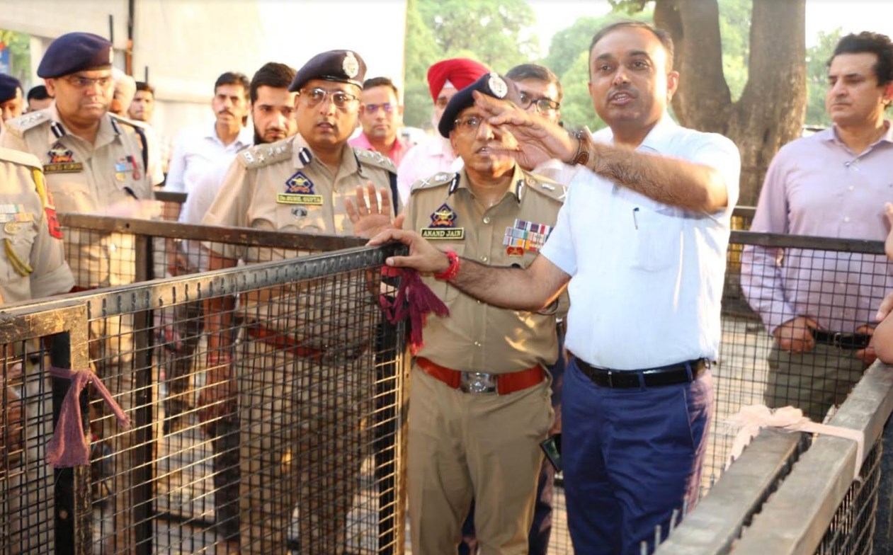 Div Com Jammu, ADGP inspect arrangements for Shri Amarnath ji Yatra at Bhagwati Nagar, Yatri Dhams & Railway Station