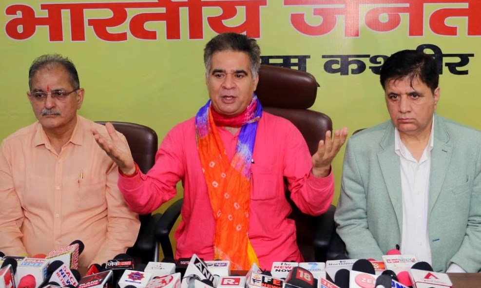Land to landless historic step for poor in J&K: Raina