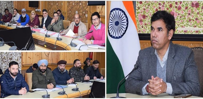 Identify structures for acquisition to remove bottlenecks from city roads: Div Com Kashmir to R&B officers