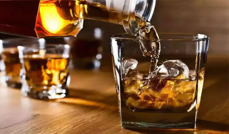 Renewal of licenses for trade in liquor is not matter of right: DB
