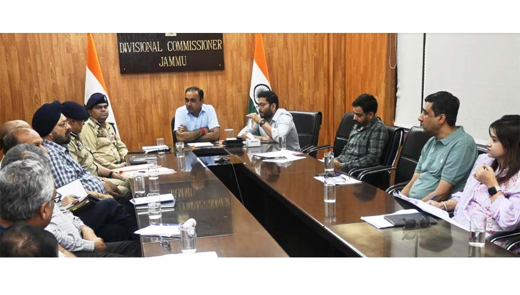 Div Com Jammu reviews progress of beautification, development works in Bagh-e-Bahu & Bahu Fort   