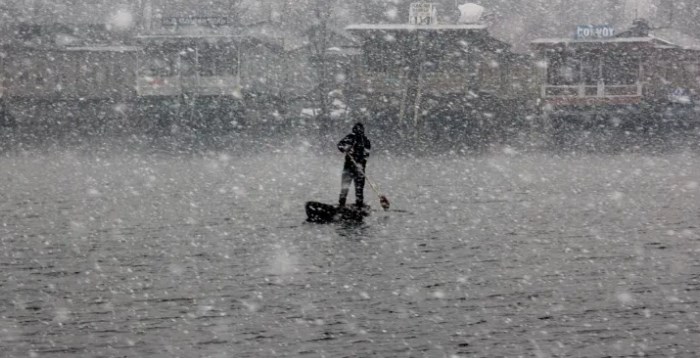 Rain, snow alert issued in J&K from Sunday