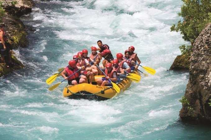 River Rafting banned at all tourist destinations in Kashmir 