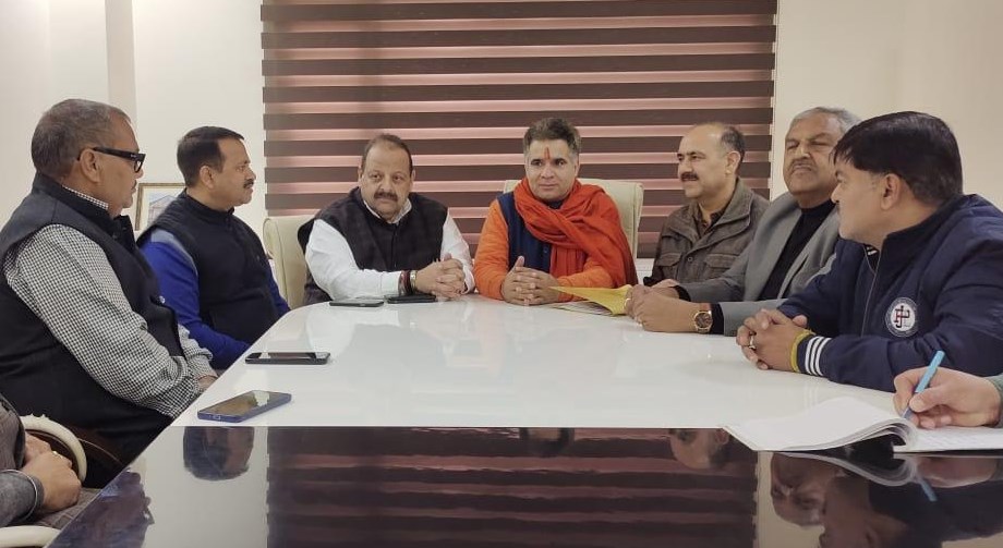BJP is committed for the welfare of Industries, Transporters, Traders, Cooperatives: Ravinder Raina