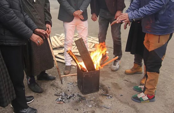 Kashmir shivers at minus 5.8°C, water supply pipes jammed as cold wave grips