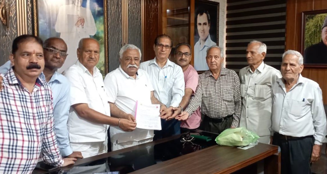 OBC Delegation meets Sadhotra, pitches for implementation of Mandal Commission Report