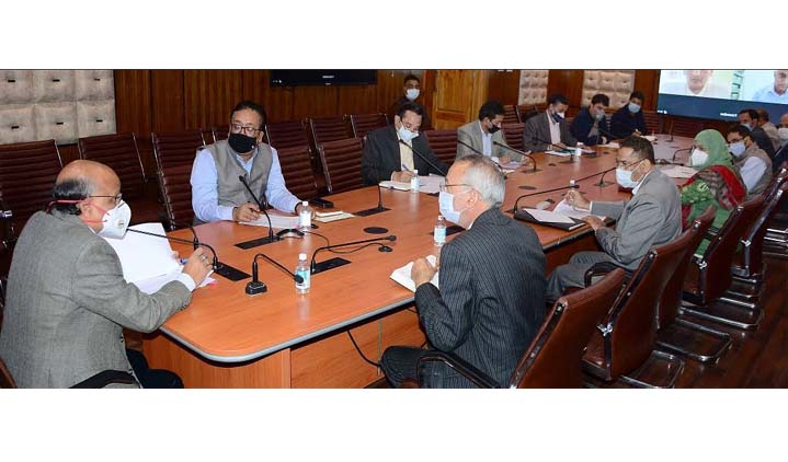 Saffron, Walnut, Basmati, Apple to be promoted, Chief Secretary reviews ‘One District-One Product’ scheme