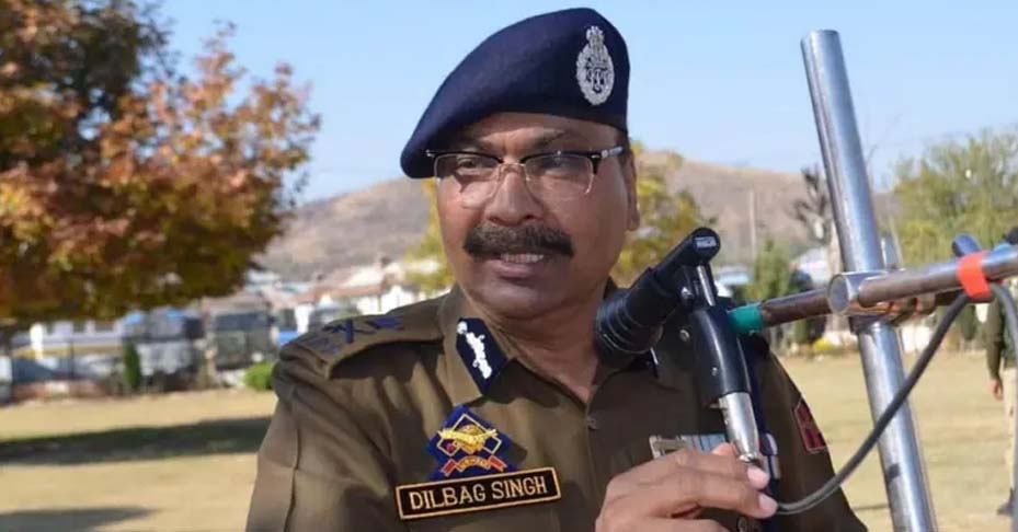 DGP J&K sanctions Meritorious Scholarship of over Rs.7.20 lakh for 114 Police Wards
