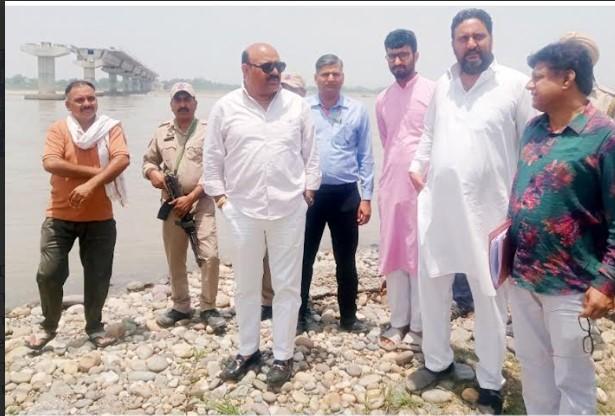 Dy CM inspects progress on crucial Indripatan-Pargwal bridge, Rathua bridge
