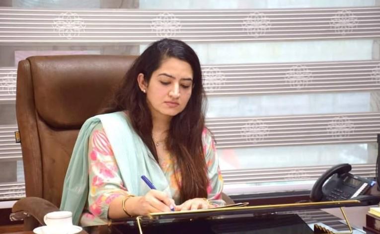 Saloni Rai Likely to Become First Woman CEO of Shri Mata Vaishno Devi Shrine Board