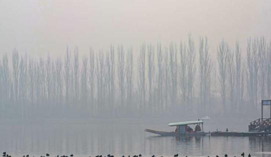 Cold wave grips Kashmir Valley; Shopian coldest at minus 4.2°C