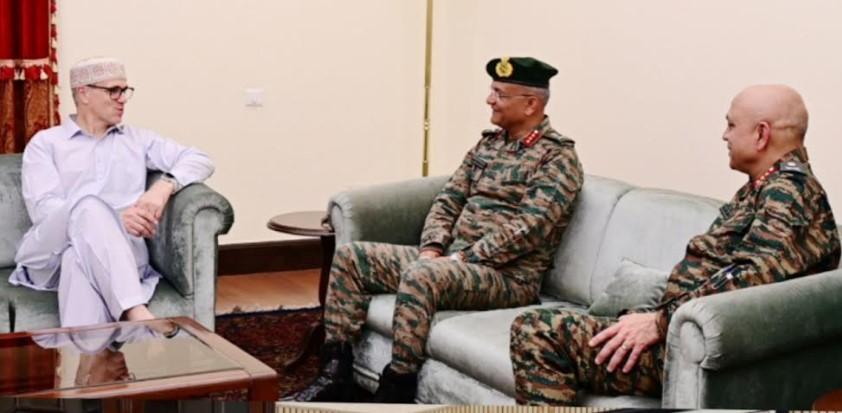 Senior Army Officers, Paras Hospital delegation call on CM Omar Abdullah in Jammu