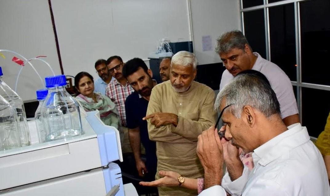 Committee on Public Accounts visits healthcare institutions in Jammu city