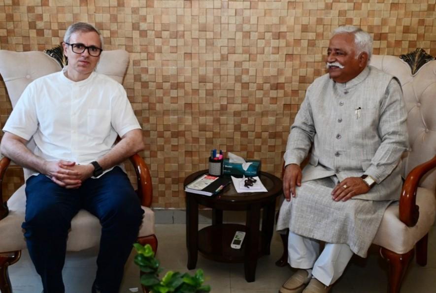 Sadhotra calls on CM, pleads for effective implementation of PSGA