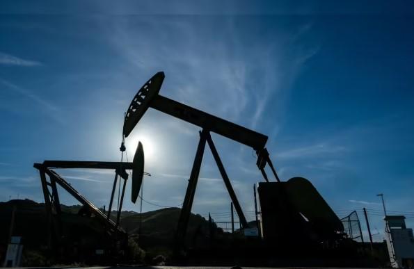 Oil prices fall by over 13% after Trump postpones military strikes against Iran's energy infra for five days