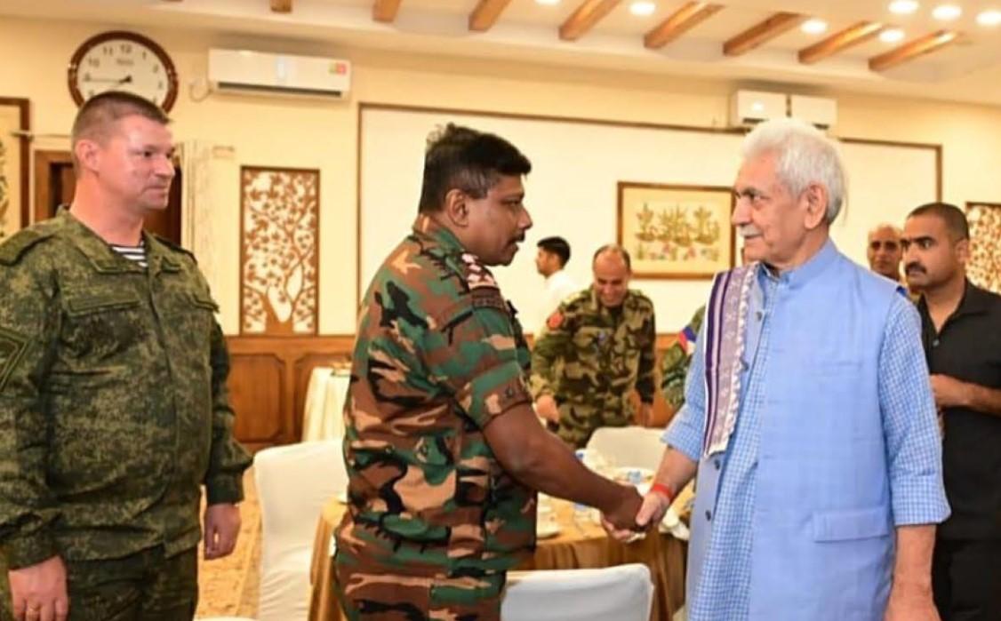Lieutenant Governor Interacts with Officers Attending NDC Course