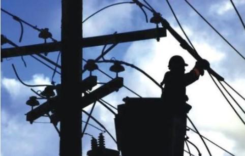 Restoration of Power Supply continues on war footing in affected areas; Nearly 90% Sub-Transmission Network energized by KPDCL