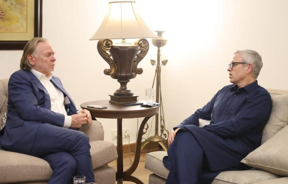 Australian High Commissioner calls on CM Omar Abdullah; discusses cooperation in agriculture, allied sectors