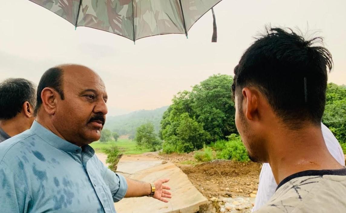 Dy CM visits relief camp, hospitals; assures comprehensive support to cloudburst-hit families