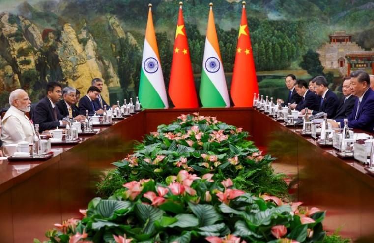 Right choice for India, China to be 'friends', Xi Jinping tells Modi