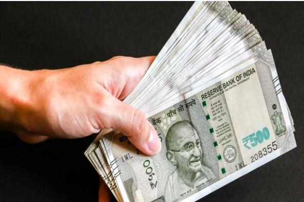 Rupee slumps 25 paise to close at all-time low of 90.74 against US dollar