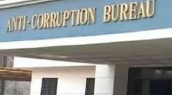 ACB nabs Srinagar tehsil office clerk for taking Rs 2,000 bribe to erase detention record