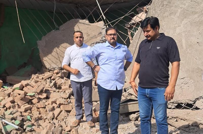 Satish Sharma visits shelling affected villages; assures relief to victims
