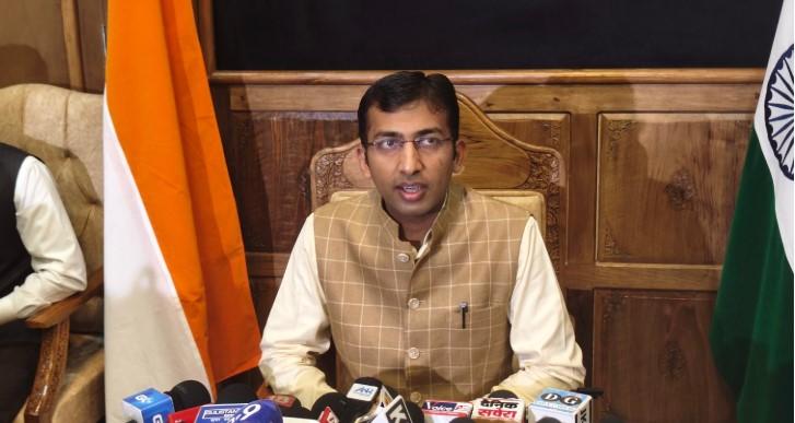 Next 15 days crucial, mobile connectivity to be restored fully soon: Div Com