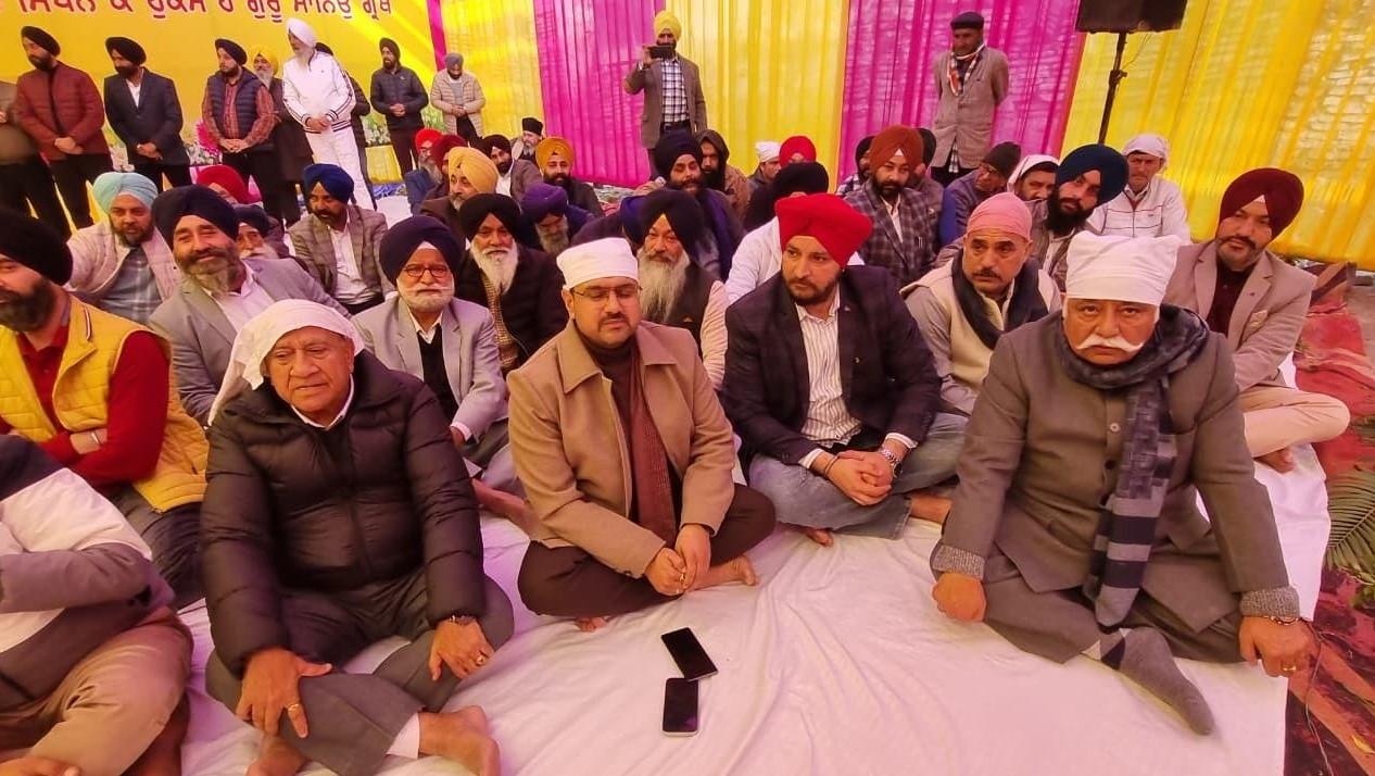 Satish Sharma attends Prakash Purab celebrations of Sri Guru Gobind Singh Ji