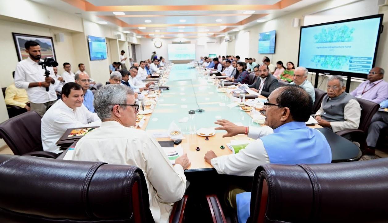 Shivraj Chouhan, Omar Abdullah review Agri, Rural Development progress in J&K