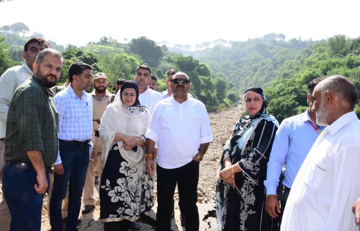 Dy CM takes on ground assessment of the damage due to flash flood