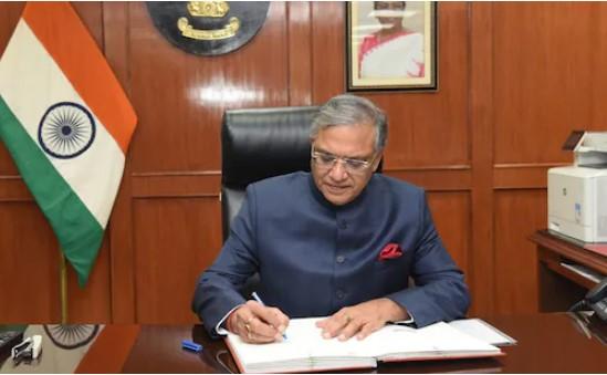 Gyanesh Kumar takes over as chief election commissioner