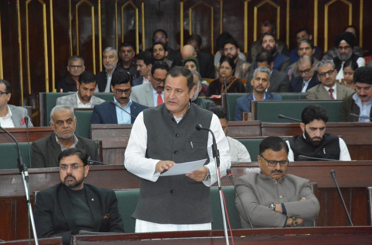 Govt focusing on niche crop, exotic vegetable cultivation in Udhampur: Agriculture Minister