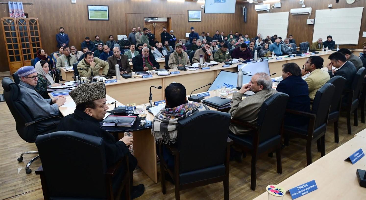 CM directs responsible fund utilisation, enhancing Mission YUVA outreach, swift resolution of constituency-wise issues