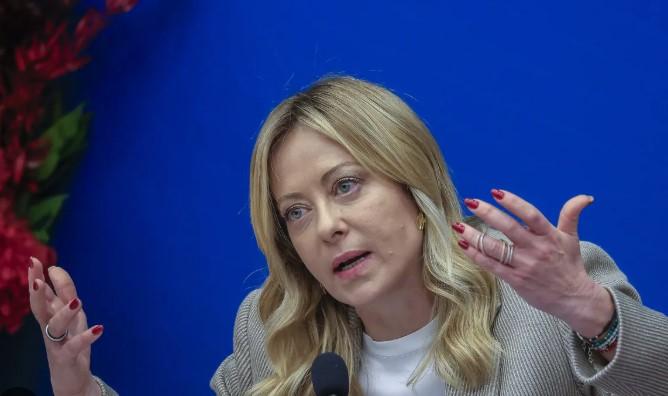 Meloni slams Trump's claim she 'begged' for photo with him as Italy's top diplomat cancels US trip