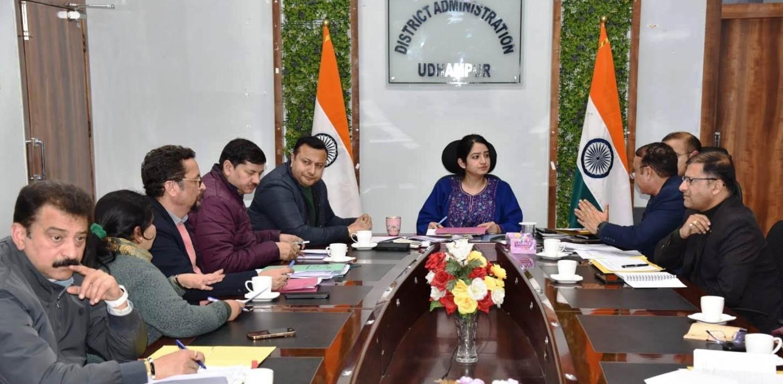 DC discusses land transfer status for PDA Kud & SMDA Mansar