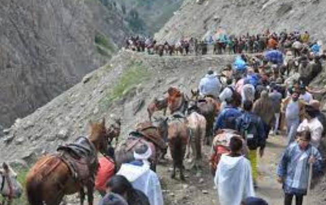 Amarnath Yatra: Fresh batch of over 4,000 pilgrims leaves from Jammu