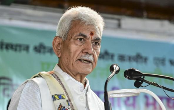 LG Sinha Orders Crackdown on Fake Journalists in Jammu Kashmir